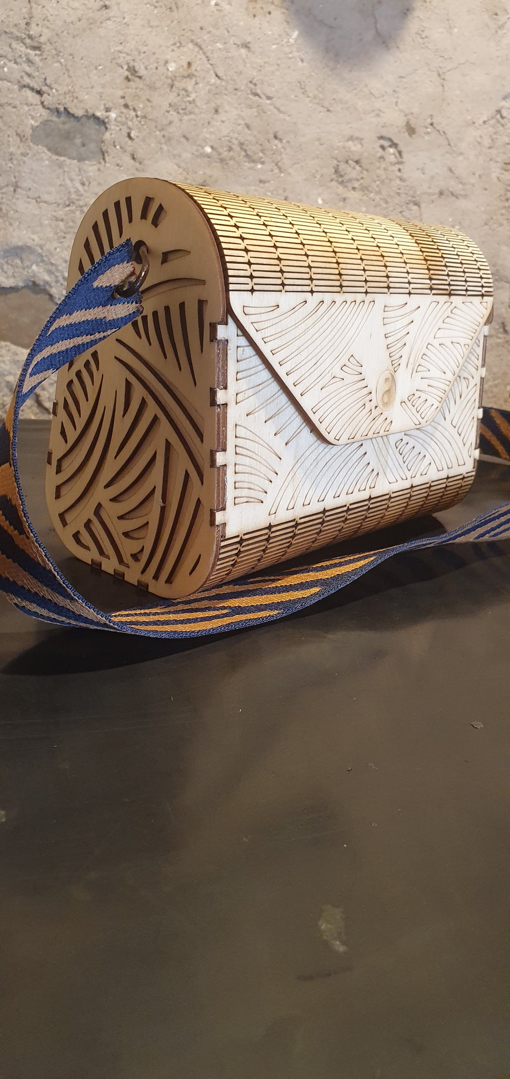 Sylvia – Wooden Bag